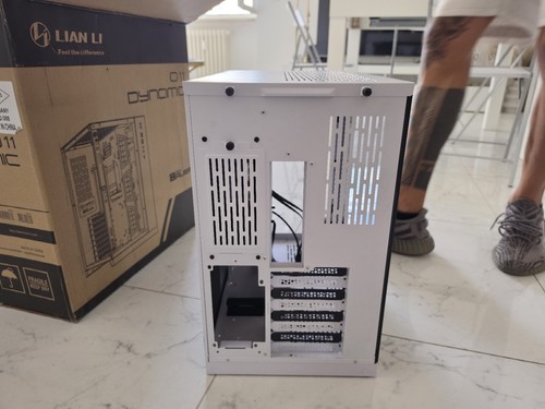 Lian o11 dynamic mini case - lian, li