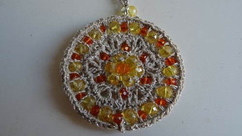 Collana con ciondolo fatto - ciondolo, a