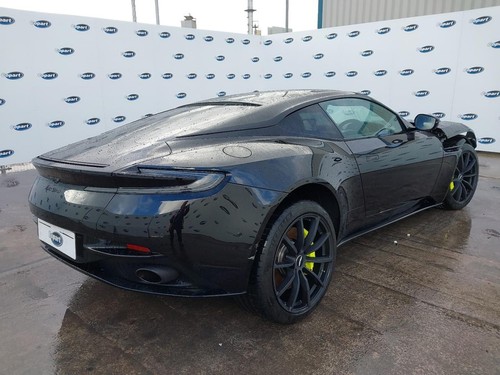 Aston martin db11 - aston, amr
