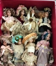 Bambole di porcellana da