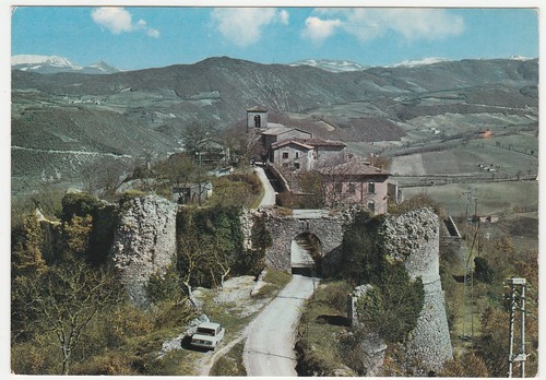 Cascia perugia scorcio - cascia,