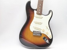 Fender Japan ST62 3TS 2014 con