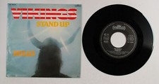 Vikingarna stand hello - up,