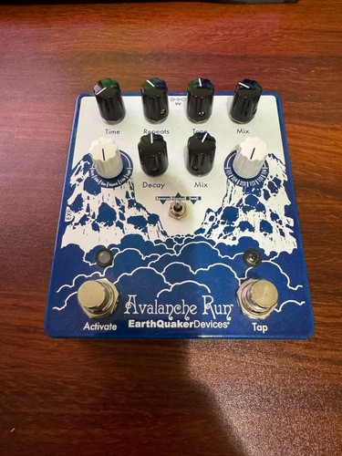 Earthquaker devices avalanche - earthquaker,
