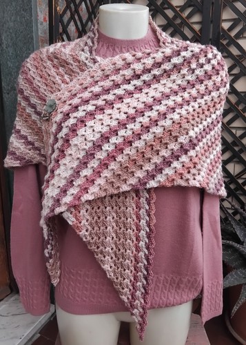 Scialle triangolare