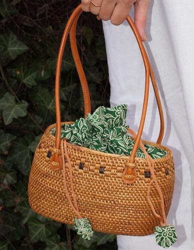Borsa mano rattan - in,