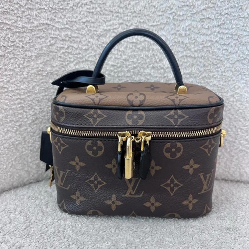 Louis vuitton vanity - louis,