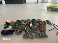19 beyblades plastic gen +