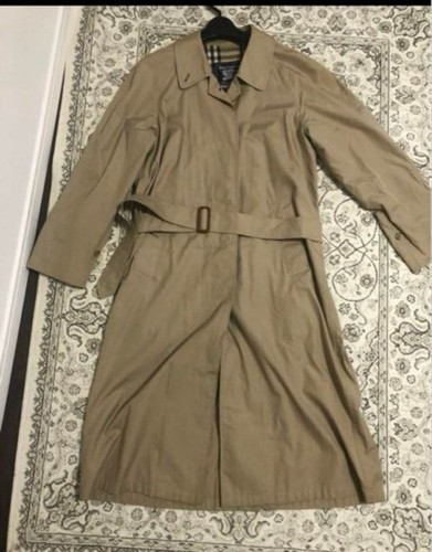 Burberry beige trench coat - burberry,
