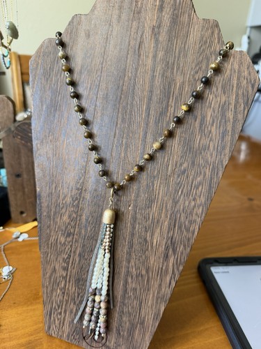 Collana lunga nappa con - collana,
