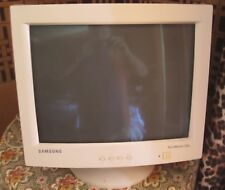 MONITOR SAMSUNG SYNCMASTER 753S 17"
