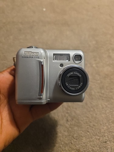 Nikon coolpix 775 - nikon,