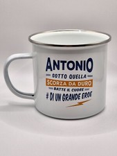 Tazze in metallo smaltato con