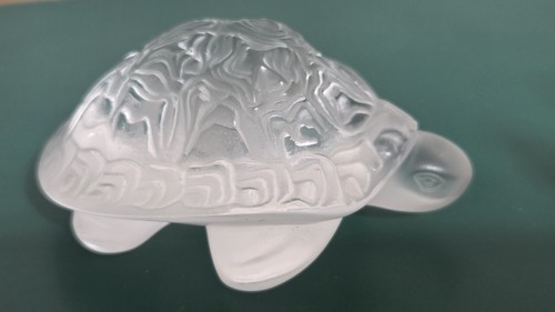 Lalique frosted turtle - frosted,