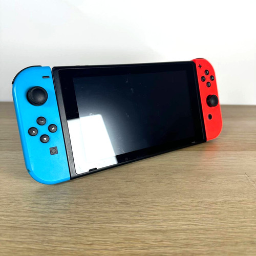 Nintendo switch 32gb console - nintendo,