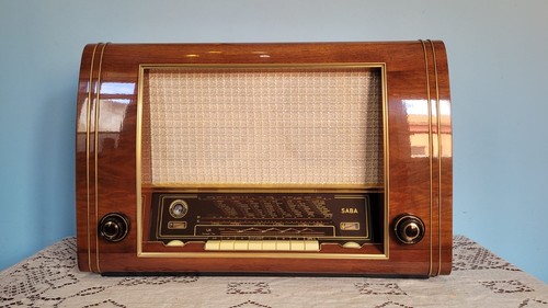 Radio valvole restaurata - a,