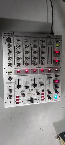 Behringer djx700 pro mixer - behringer,
