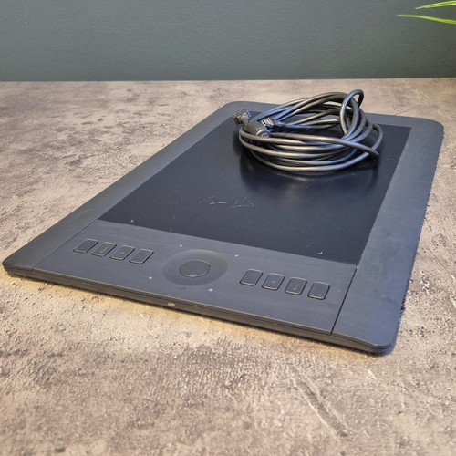 Wacom intuos pro - intuos, medium