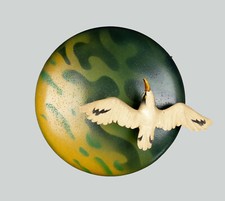 Piero GILARDI - "Gabbiano", 1987 - Multiplo in poliuretano, 67 cm (diametro)