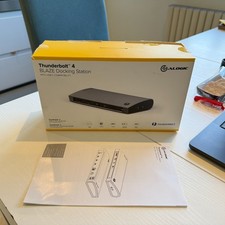 Thunderbolt 4 Dock - Docking