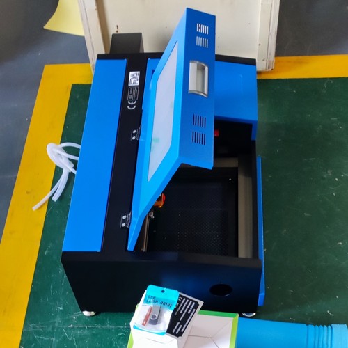Macchina per incisione laser