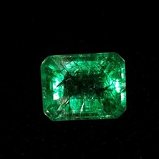 Smeraldo colombiano verde