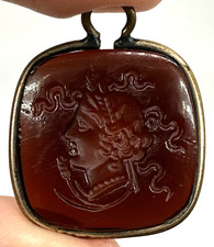 Antico cammeo in vetro testa di medusa ciondolo pieno oro