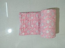 Trapunta in cotone rosa fatta