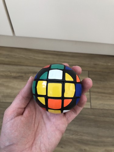 Puzzle giocattolo palla magica