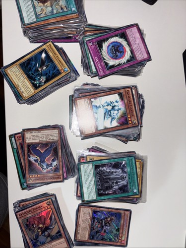Lotto circa 1000 - yu-gi-oh!,