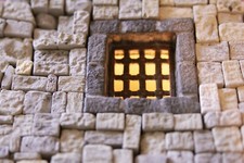 FINESTRA CON GRATA ANTICHIZZATA PER PRESEPE, MINIATURE