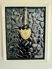 Quadro con bottiglia rotta Dom