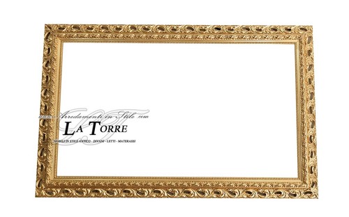 Cornice classica traforata