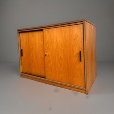 Credenza vintage fine metà