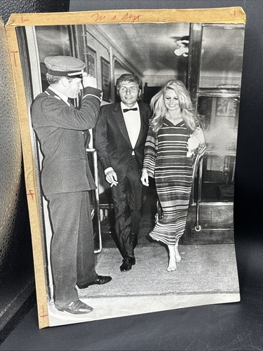Barefoot bridget bardot - barefoot,