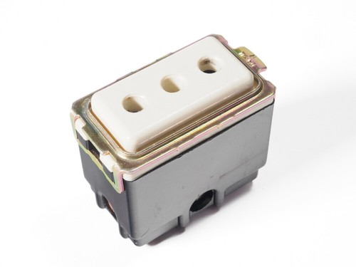 Bticino magic presa 5112 10a - -,