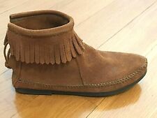 Nuovo MINNETONKA MODELLO CONCHO BACK ZIP BOOT MARRONE tg35 mocassino cuoio 