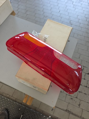 Plastica fanale posteriore - plastica,
