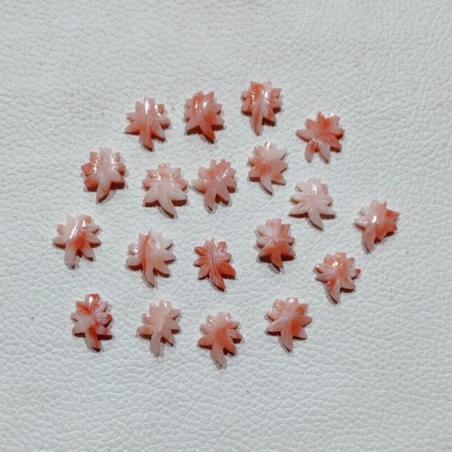 Charm corallo intagliato