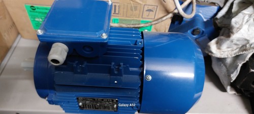 Motore elettrico trifase