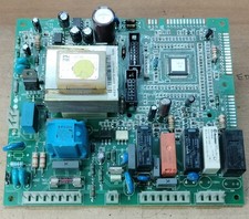 AB05 SCHEDA ELETTRONICA DI GESTIONE  RIELLO BERETTA, PERFETTAMENTE FUNZIONANTE 