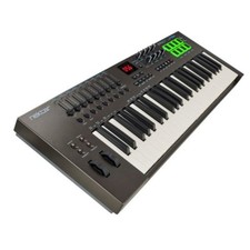 NEKTAR IMPACT LX49+ controller