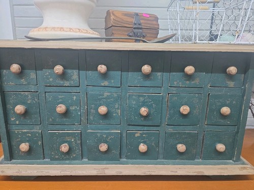 Cassetto antico farmacia