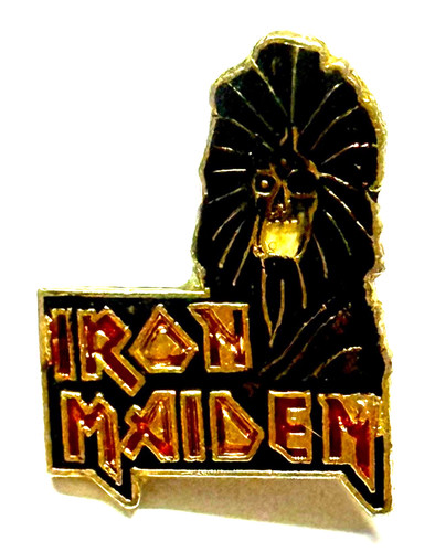 Iron maiden brosche - iron,