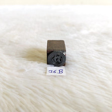 Vintage Om Santo Firmare