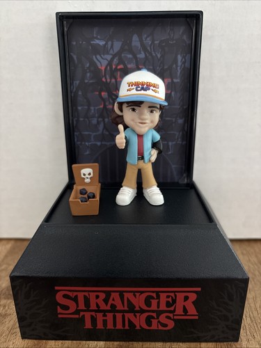 Stranger things capsula - stranger,