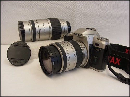 Bd06 near mint pentax slr - bd06, mz-7
