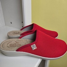 FLY FLOT Red Mesh Comfort