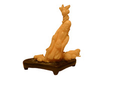 Antica scultura corallo bianco