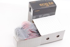 [Una scatola inutilizzata]